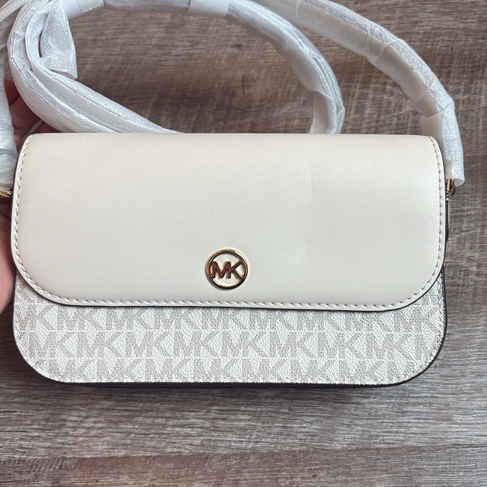 Michael Kors Jet Set Travel Small Logo Crossbody Bag Light Cream Gray NWT - Picture 3 of 9